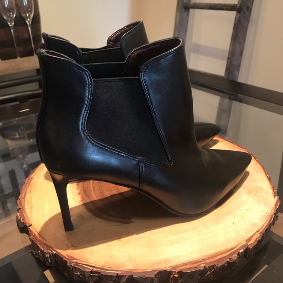 BCBGeneration Shoes - BCBGeneration Black Getaway Pointed-Toe Booties